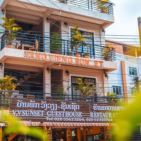 Vang Vieng Sunset Guesthouse & Restaurant Exterior foto